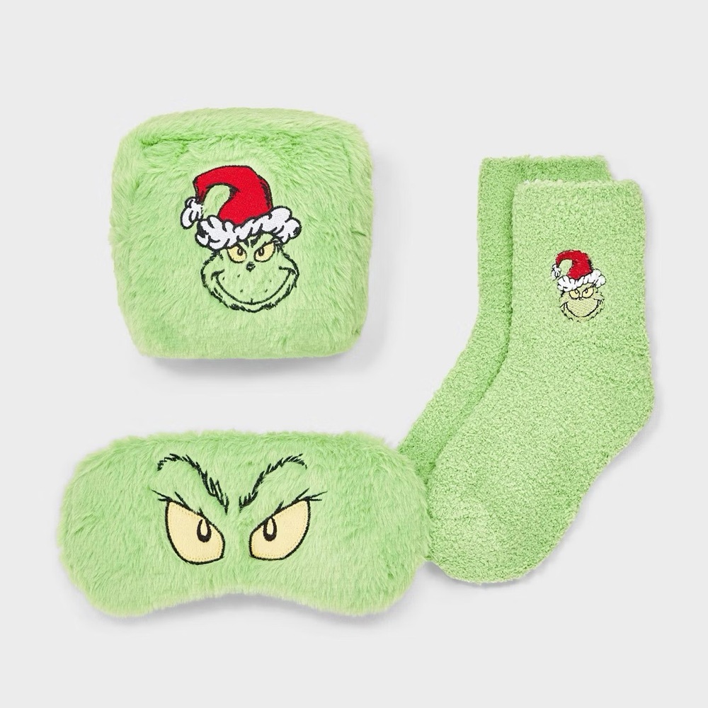 The Grinch nwt 3pk Cozy Gift Set with Pouch, Cozy Socks and Eye Mask Green 4-10